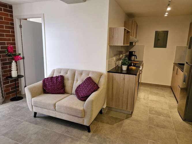 Apartamento amueblado y equipado en venta en zona 10