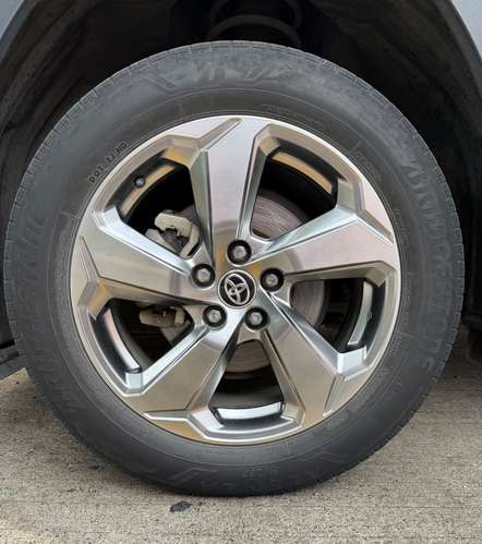 Toyota RAV4 Hibrida 4x4 Full Equipo 2021 Agencia 69,550km Q205,000 - Imagen 9