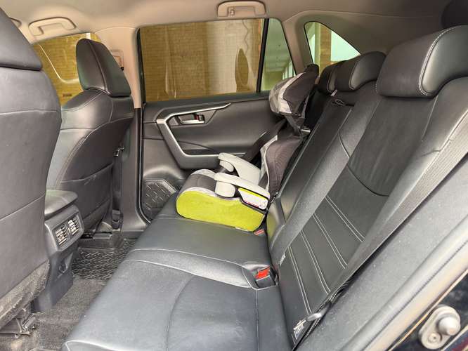Toyota RAV4 Hibrida 4x4 Full Equipo 2021 Agencia 69,550km Q205,000 - Imagen 16