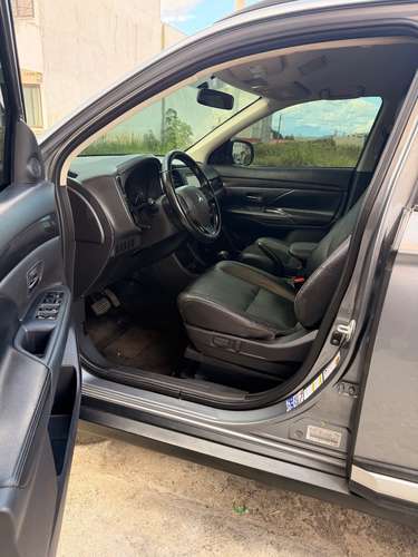 GANGA MITSUBISHI OUTLANDER SEL 2016 RECIÉN INGRESADA FULL BOLSAS DE AIRE ACEPTO CARRO O MOTO HONDA MAZDA TOYOTA NISSAN  - Imagen 8