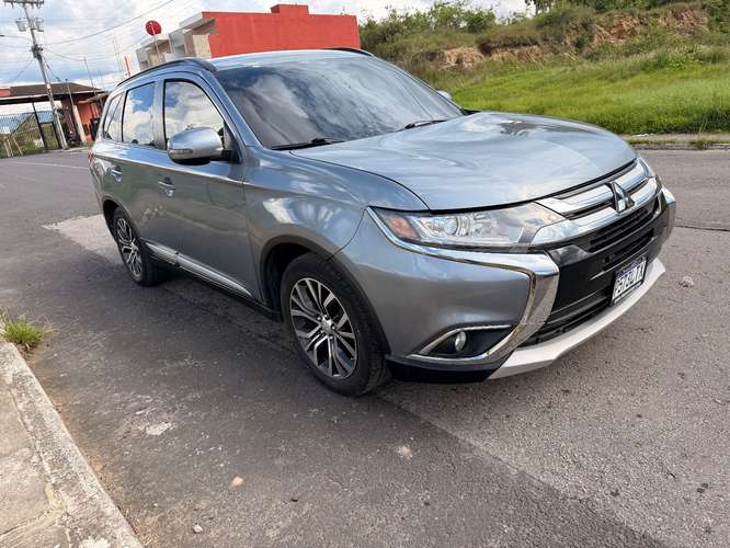 GANGA MITSUBISHI OUTLANDER SEL 2016 RECIÉN INGRESADA FULL BOLSAS DE AIRE ACEPTO CARRO O MOTO HONDA MAZDA TOYOTA NISSAN  - Imagen 2