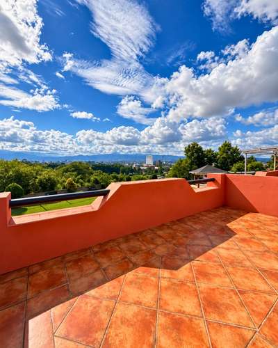 CASA EN VENTA ZONA 16 DENTRO DE GARITA KANAJUYÚ  - Imagen 3