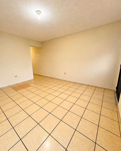 APARTAMENTO EN RENTA ZONA 5 PRIMER NIVEL