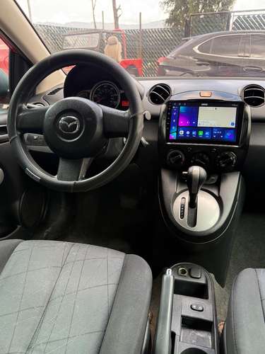 Mazda 2 2012 automatico - Imagen 7