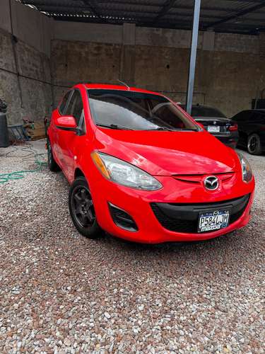 Mazda 2 2012 automatico - Imagen 2