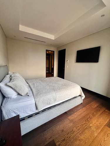 Casa en venta zona 15 Vista Hermosa I de 4 habitaciones y jardín - Imagen 9