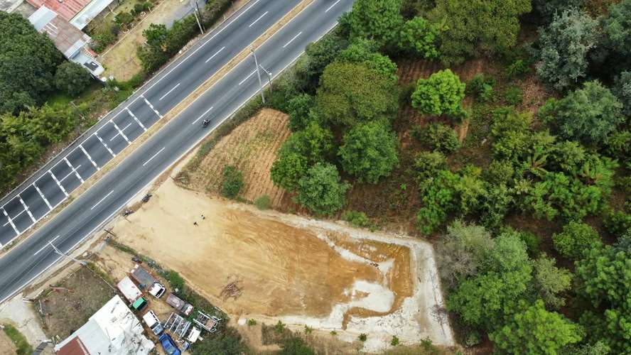 RENTA DE PROPIEDAD PARA PREDIO, AUTOSERVICIOS, FERRETERIA, ENTRE OTROS  