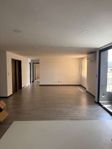 RENTA DE APARTAMENTO EN EDIFICIO DUAL, ZONA 15 - Imagen 3