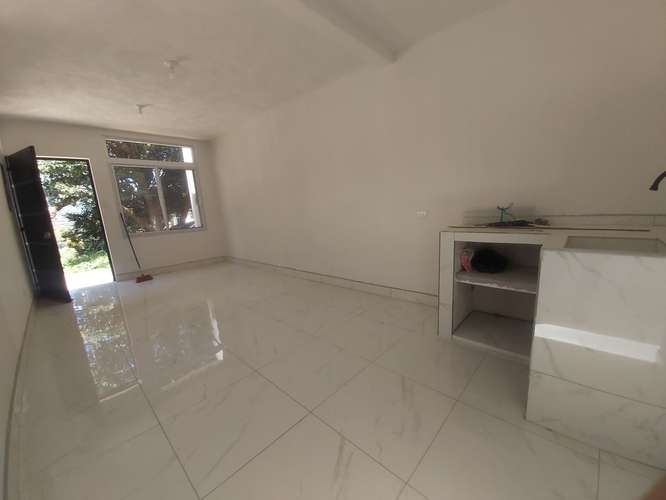 Vendo Casa Nueva 1 NIVEL dentro de Residencial a 5 minutos del Centro de San Lucas Sacatepéquez - Imagen 2