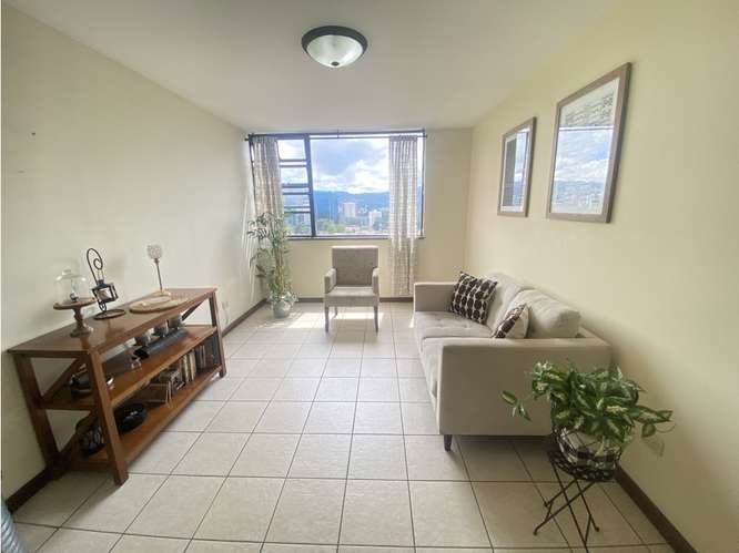 Apartamento Amueblado en Renta Zona 14
