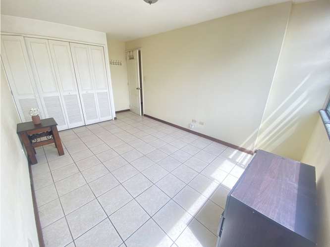 Apartamento Amueblado en Renta Zona 14 - Imagen 4