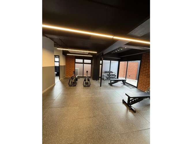  APARTAMENTO ESTUDIO AMUEBLADO EN RENTA + BALCÓN | MODRA | ZONA 4 - Imagen 12