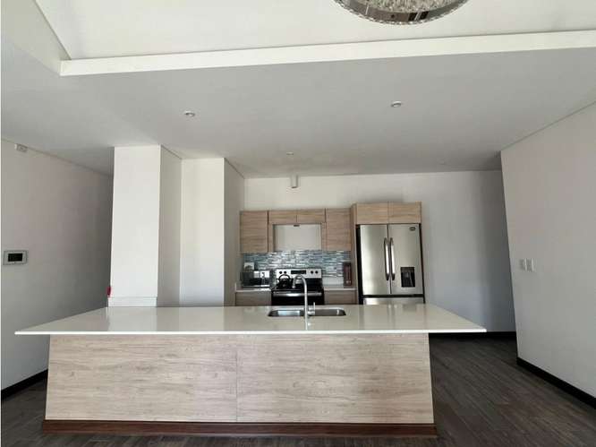  APARTAMENTO AMUEBLADO PH EN RENTA – 3 HAB | LIRIOS 1 CAYALÁ | Z16 - Imagen 4