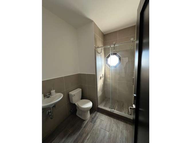  APARTAMENTO AMUEBLADO PH EN RENTA – 3 HAB | LIRIOS 1 CAYALÁ | Z16 - Imagen 12