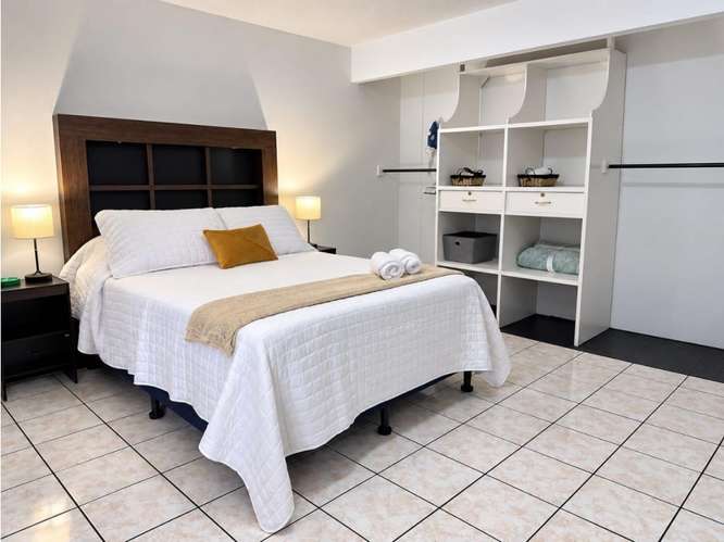 Apartamento Amueblado en Renta Zona 10 - Imagen 8