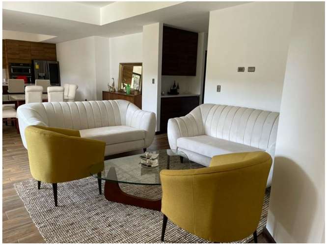 Apartamento Amueblado en Renta Zona 16