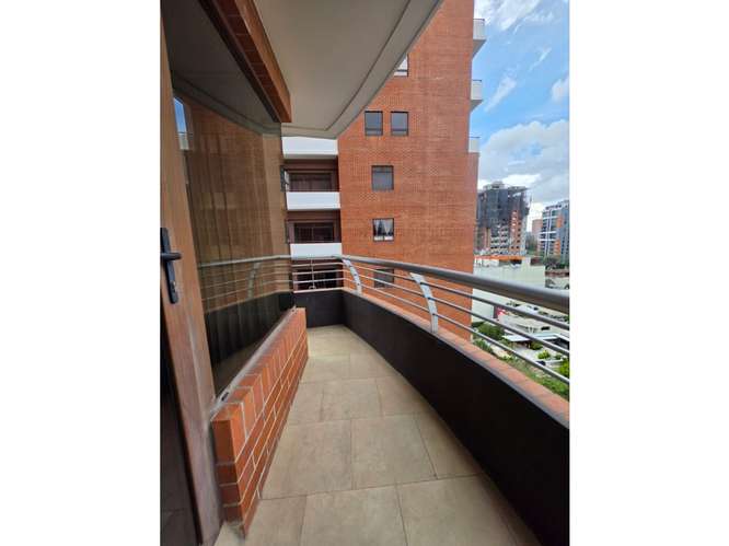Apartamento Amueblado en Renta Zona 10 - Imagen 15