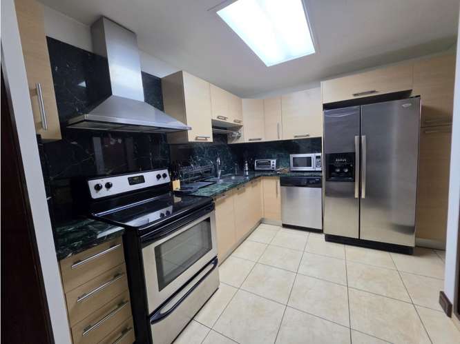 Apartamento Amueblado en Renta Zona 10 - Imagen 5