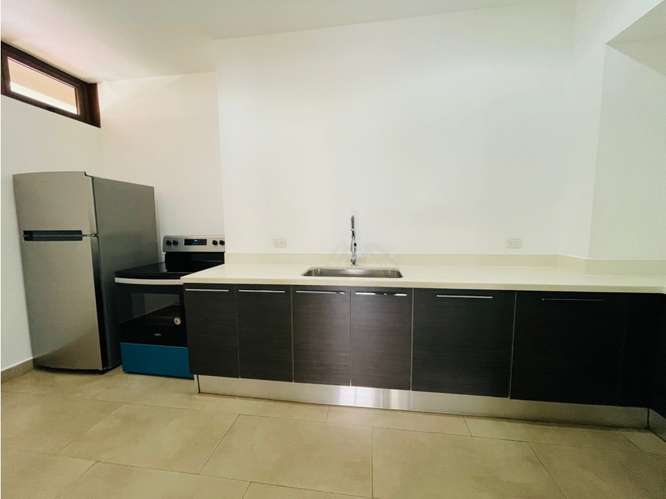 Apartamento Amueblado en Renta Zona 10 - Imagen 13