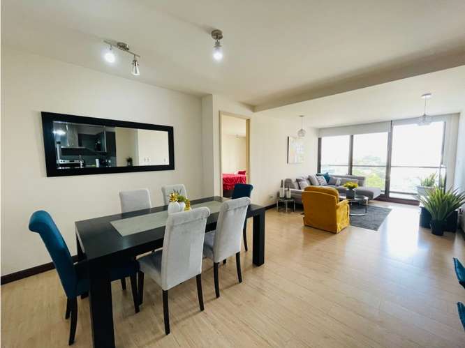 Apartamento Amueblado en Renta Zona 10