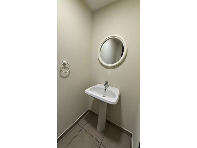Apartamento Amueblado en Renta Zona 9 - Imagen 5