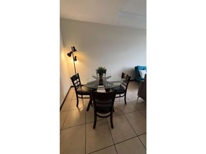 Apartamento Amueblado en Renta Zona 9 - Imagen 2