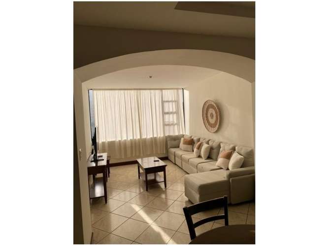 Apartamento Amueblado en Renta Zona 10 - Imagen 2