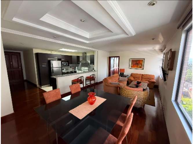 Apartamento Amueblado en Renta Zona 14