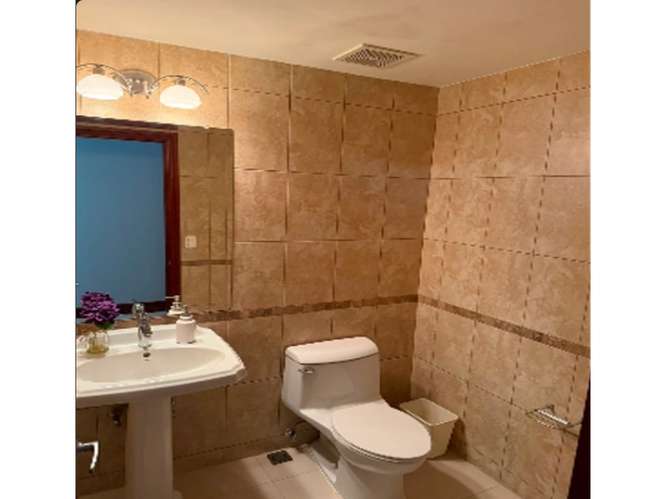 Apartamento Amueblado en Renta Zona 14 - Imagen 3