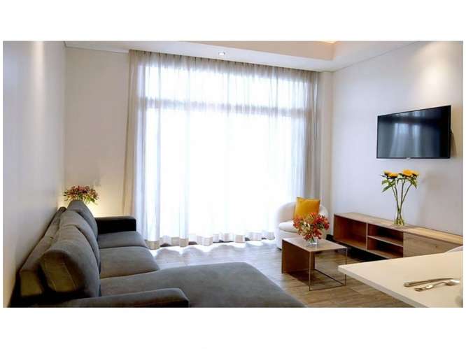 APARTAMENTO AMUEBLADO EN RENTA – EDIFICIO LIRIOS CAYALÁ | ZONA 16 - Imagen 2