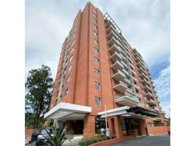  APARTAMENTO AMUEBLADO EN RENTA – 3 HAB | EDIFICIO LUCCA | ZONA 10