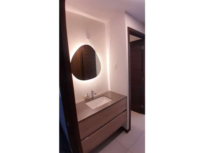 Apartamento Amueblado en Renta Zona 10 - Imagen 9