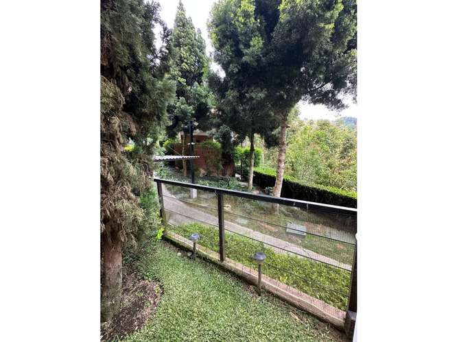Apartamento Semi-Amueblado C/Jardin en Renta Zona 16 - Imagen 14