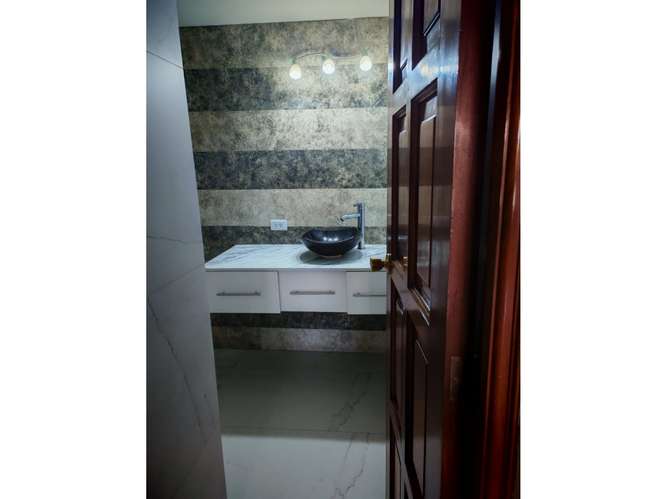 Apartamento Amueblado en Renta Zona 9 - Imagen 7