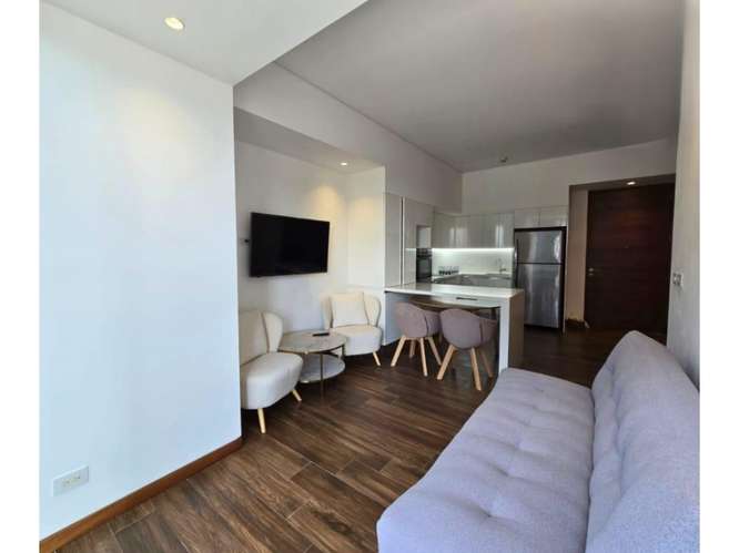 Apartamento Amueblado en Renta Zona 10