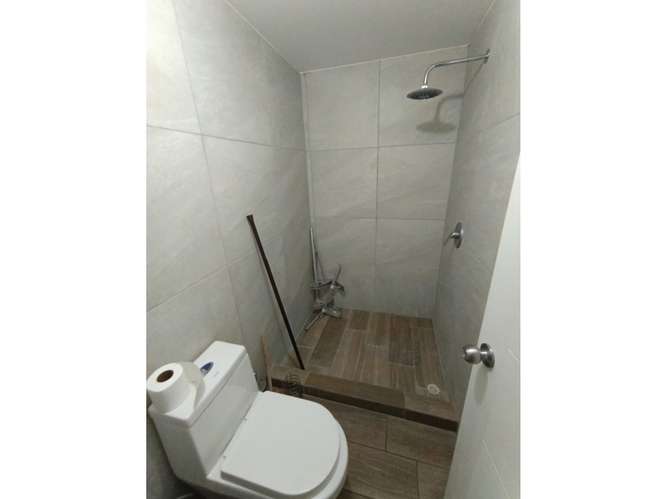 Apartamento Semi-Amueblado en Renta Zona 11 - Imagen 18