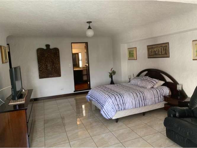 Apartamento Amueblado en Renta Zona 10 - Imagen 9