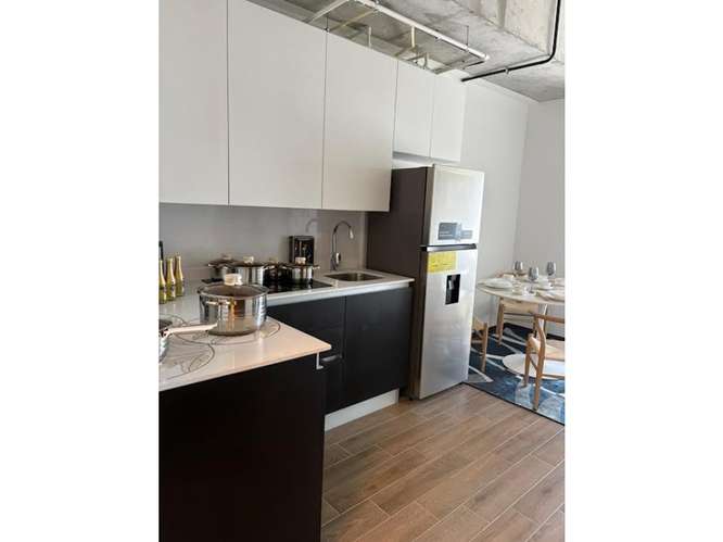 Apartamento Amueblado en Zona 4 - Imagen 2