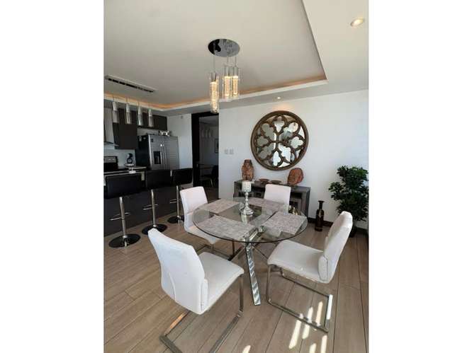 Apartamento Amueblado en Renta Zona 15