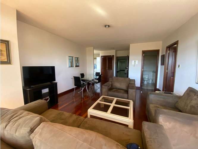 Apartamento Amueblado en Renta Zona 14 - Imagen 2