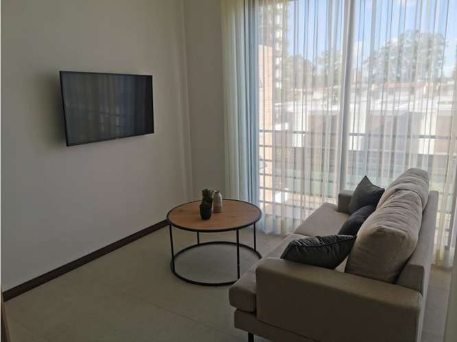 Renta de Apartamento Amueblado en Zona 10 - Imagen 3
