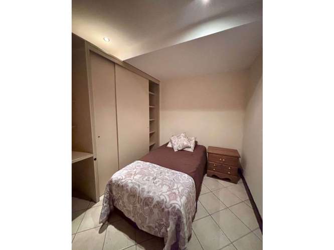 Apartamento Amueblado en Renta Zona 10 - Imagen 9