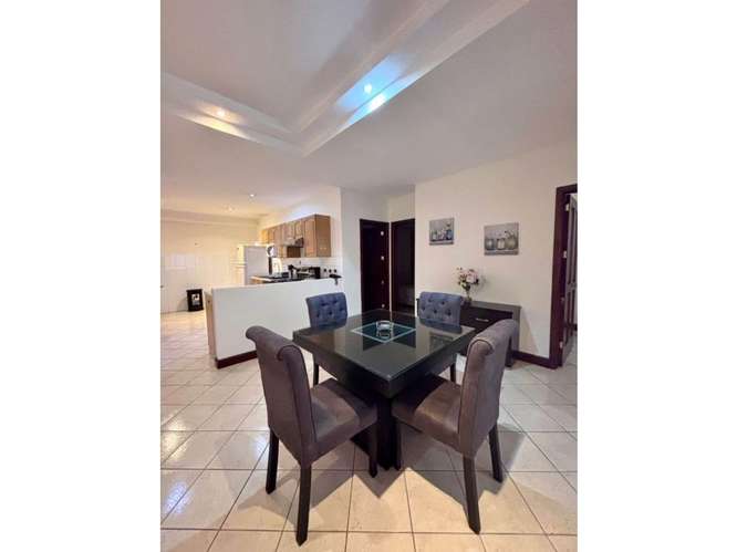 Apartamento Amueblado en Renta Zona 10 - Imagen 8