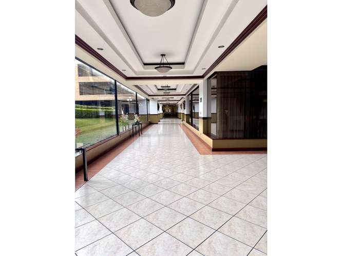 Apartamento Amueblado en Renta Zona 10 - Imagen 11