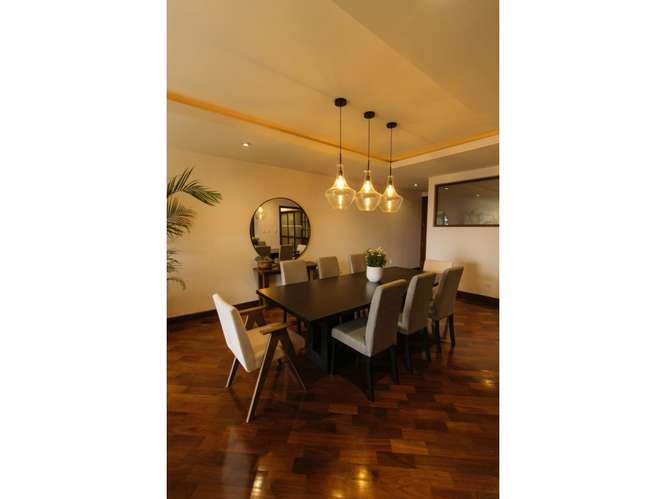 Apartamento Amueblado en Renta Zona 10 - Imagen 2