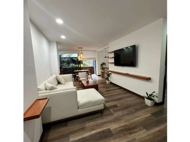 Apartamento Amueblado en Renta Zona 10