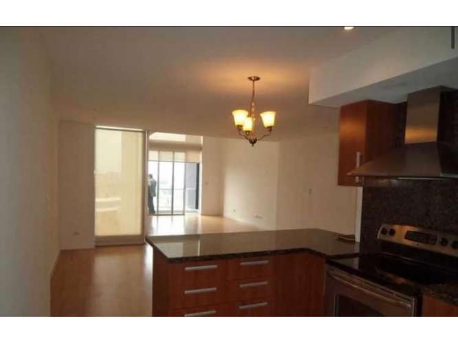 Apartamento Amueblado en Renta en Zona 10 - Imagen 3