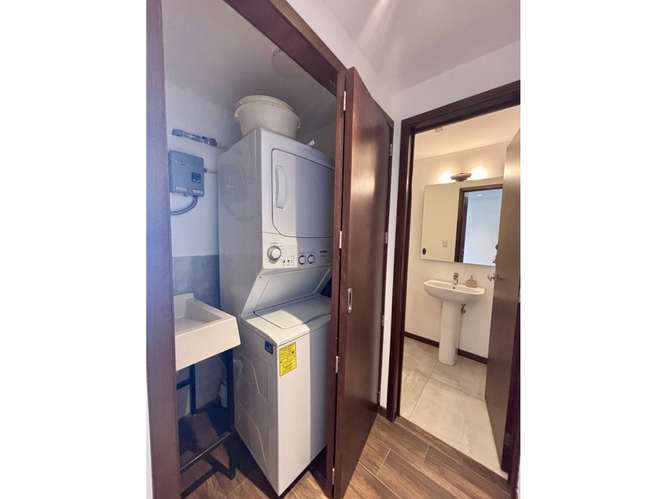 Apartamento Amueblado en Renta Zona 10 - Imagen 10