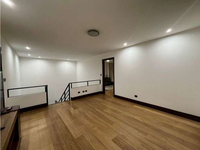 Apartamento Amueblado con Jardin en Renta Zona 16 - Imagen 12