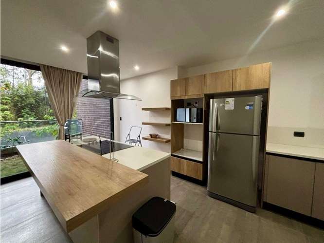 Apartamento Amueblado con Jardin en Renta Zona 16 - Imagen 3